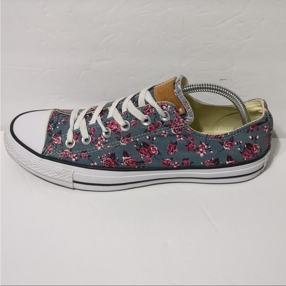 Floral converse women’s size 10 - Picture 2 of 7